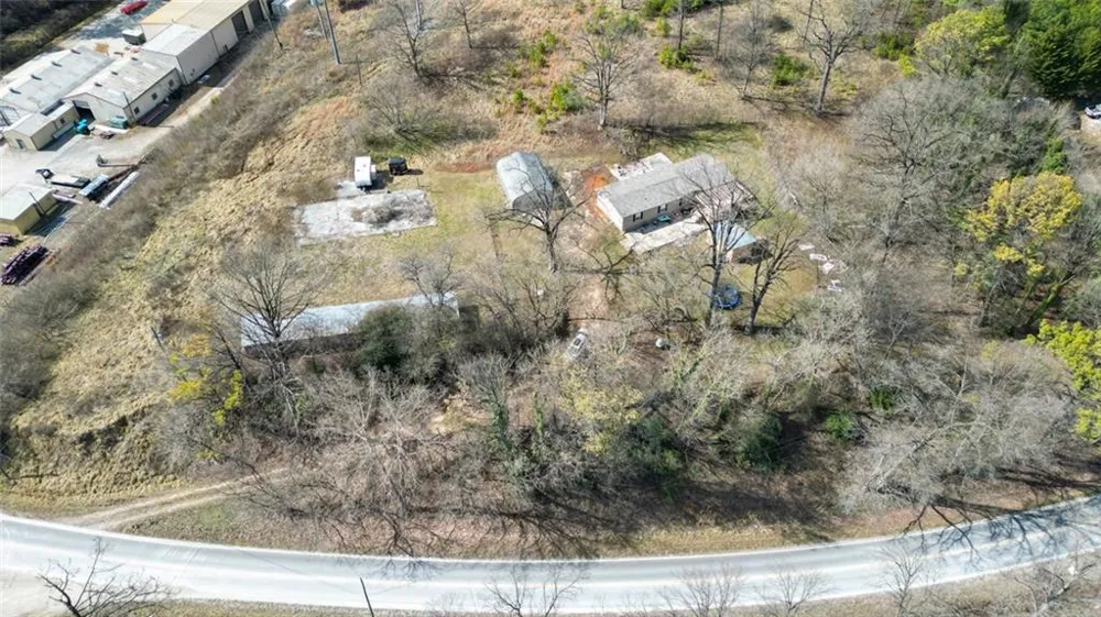 2339 Whitestone Road Talking Rock, GA 30175