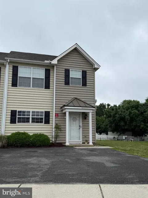 1144 FAIRVIEW LANE #1144