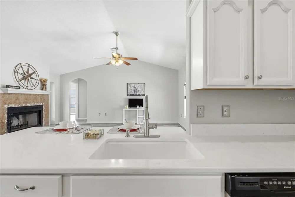14433 LAKE YALE ROAD Umatilla, FL 32784