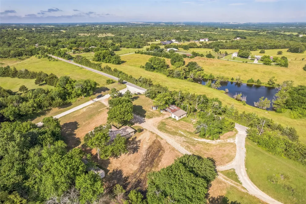 37 Busby Lane Bells, TX 75414