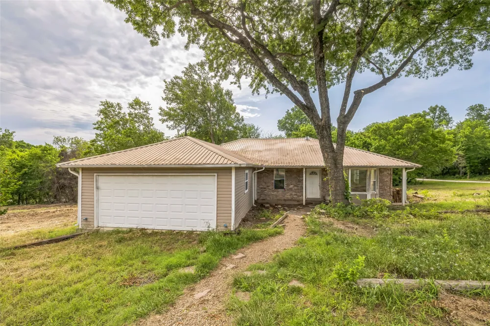 37 Busby Lane Bells, TX 75414