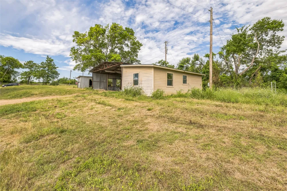 37 Busby Lane Bells, TX 75414