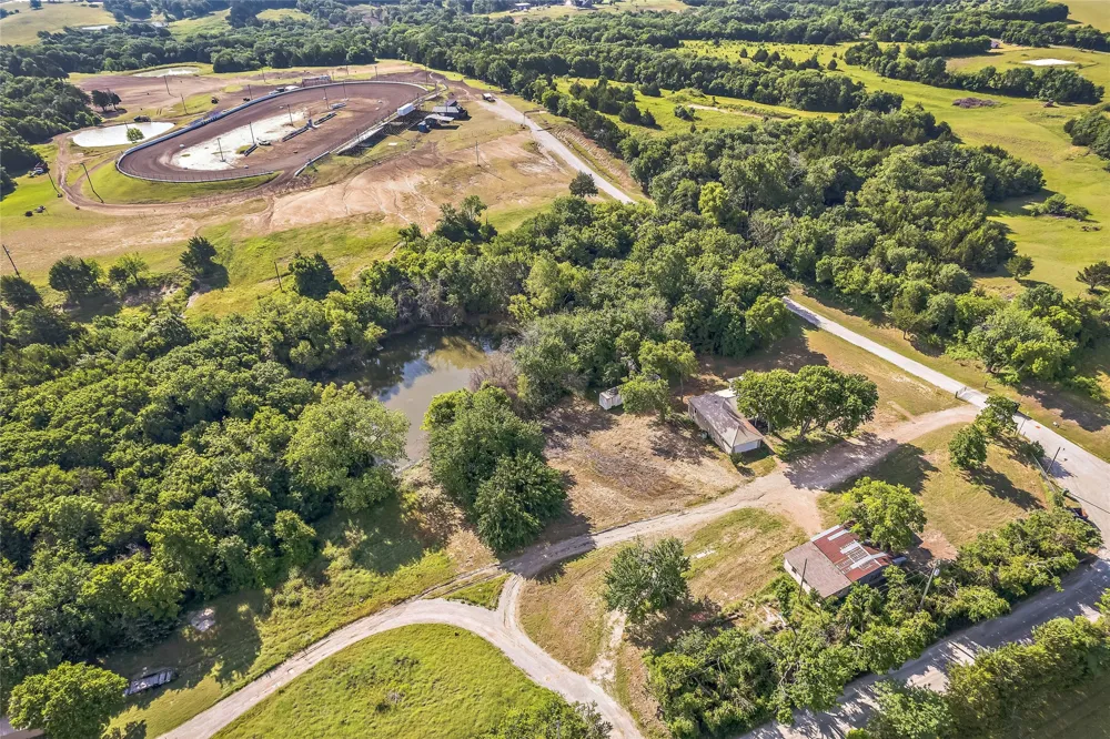 37 Busby Lane Bells, TX 75414