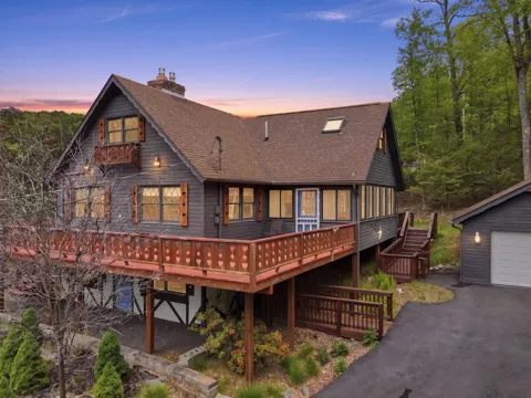 162 INDIAN DRIVE