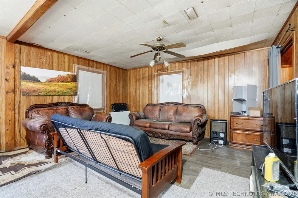 471089 E 670 Westville, OK 74965