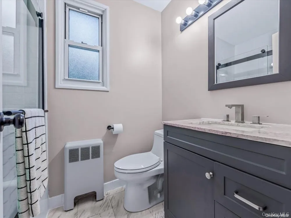 56 Edwards Street #2B Roslyn Heights, NY 11577
