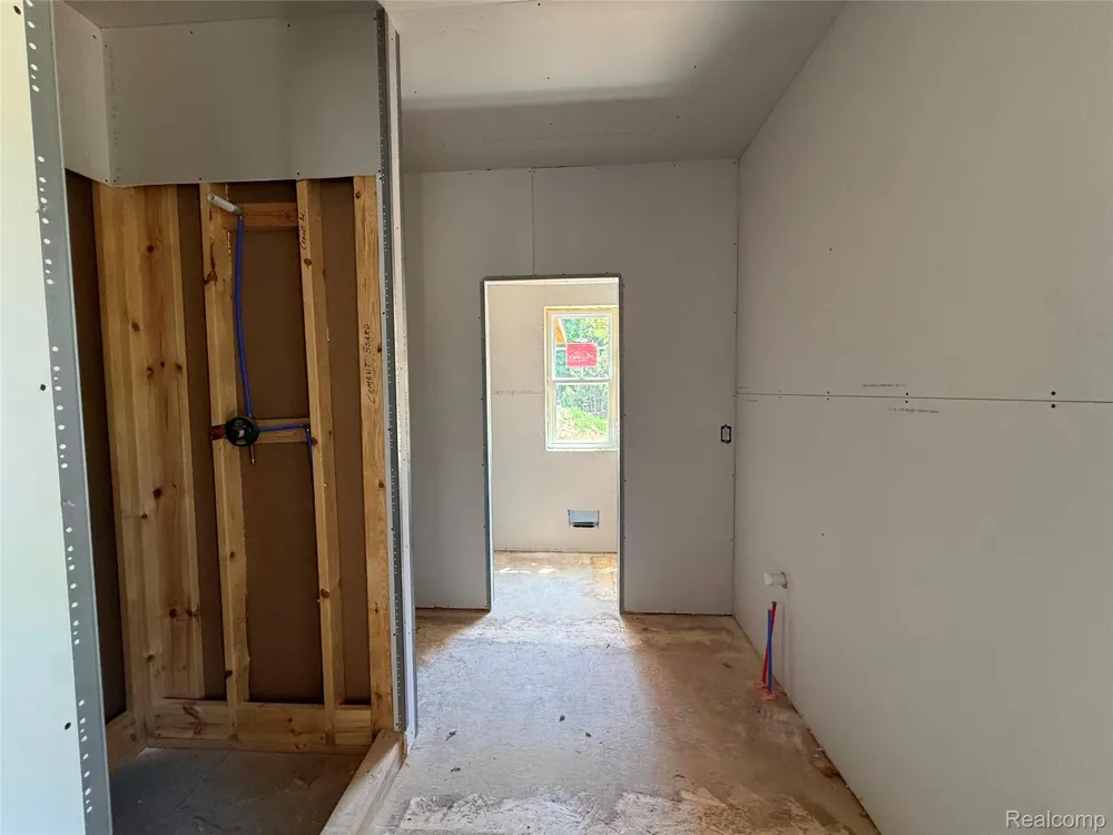 2735 Pine Shadow Court Hamburg Township, MI 48169