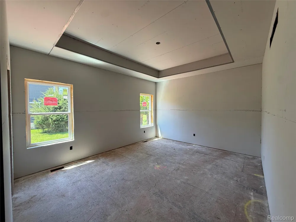 2735 Pine Shadow Court Hamburg Township, MI 48169