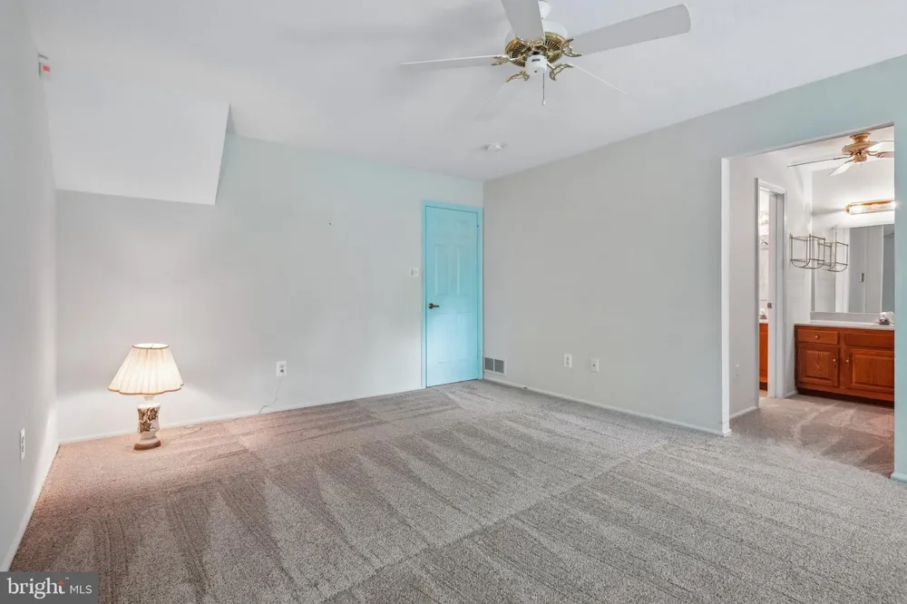 929 LARKSPUR PLACE S Mount Laurel, NJ 08054