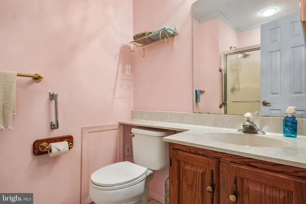 929 LARKSPUR PLACE S Mount Laurel, NJ 08054