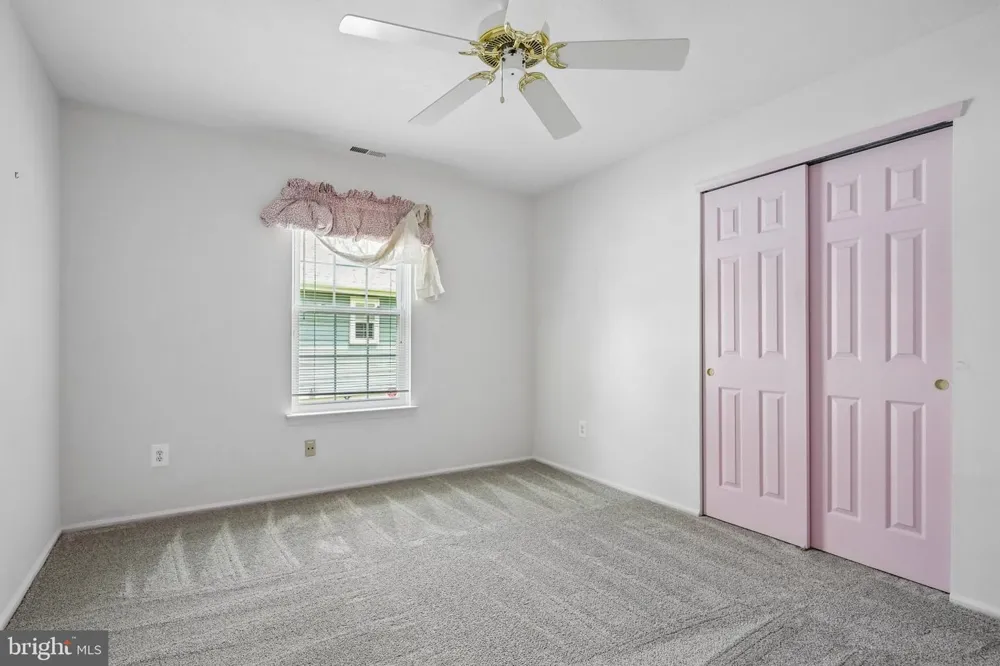 929 LARKSPUR PLACE S Mount Laurel, NJ 08054