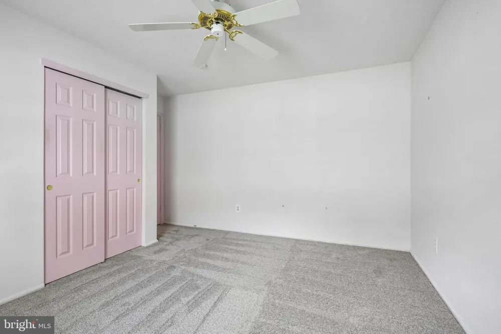 929 LARKSPUR PLACE S Mount Laurel, NJ 08054