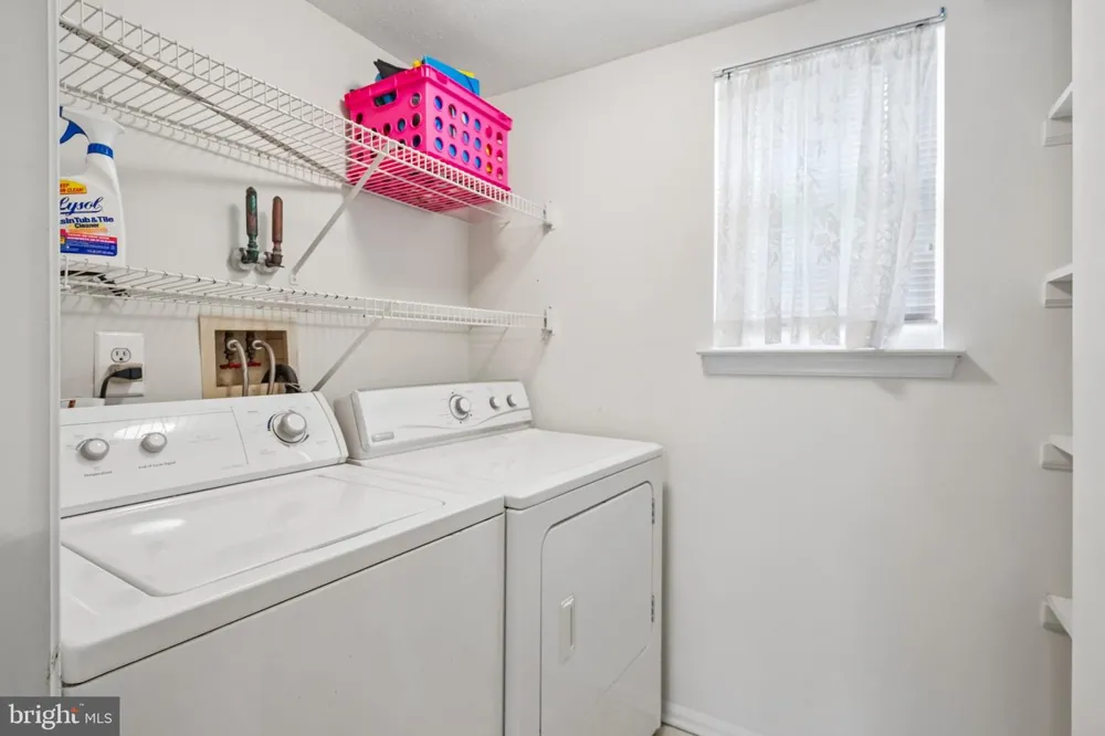 929 LARKSPUR PLACE S Mount Laurel, NJ 08054