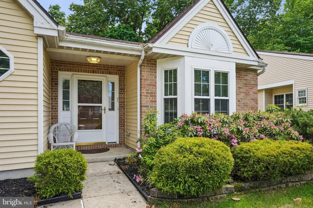 929 LARKSPUR PLACE S Mount Laurel, NJ 08054