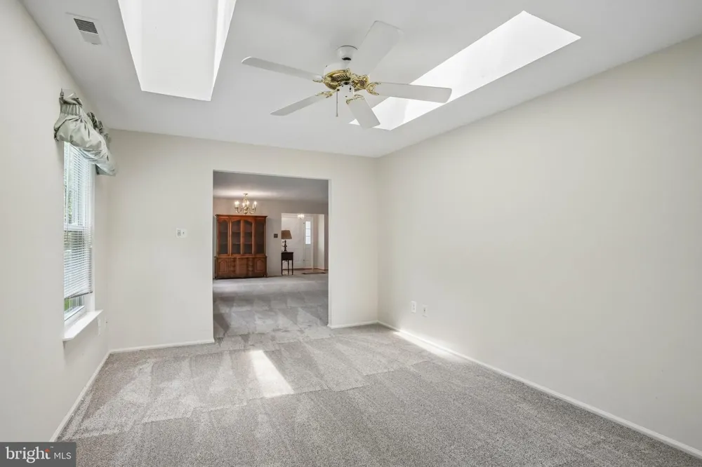 929 LARKSPUR PLACE S Mount Laurel, NJ 08054
