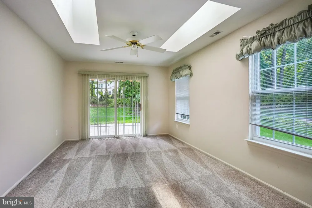 929 LARKSPUR PLACE S Mount Laurel, NJ 08054