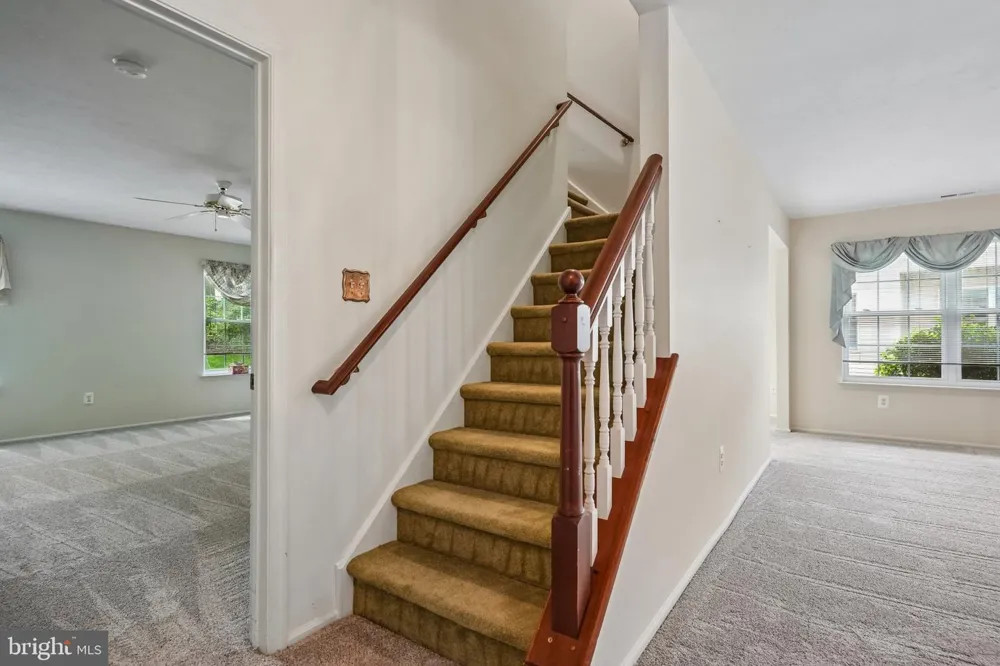 929 LARKSPUR PLACE S Mount Laurel, NJ 08054