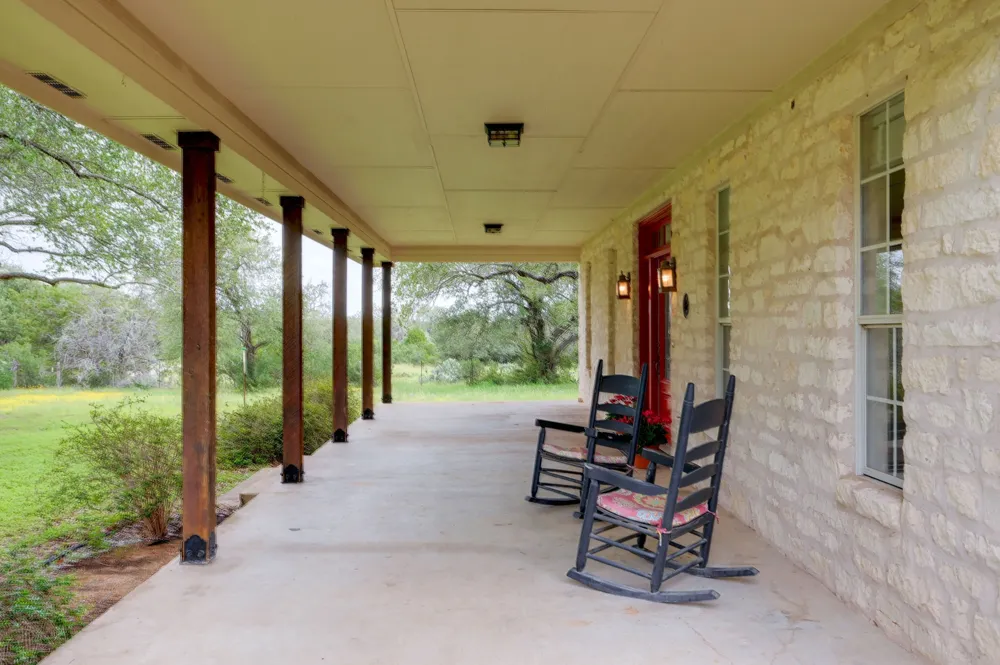 364 Nameless Road Driftwood, TX 78619