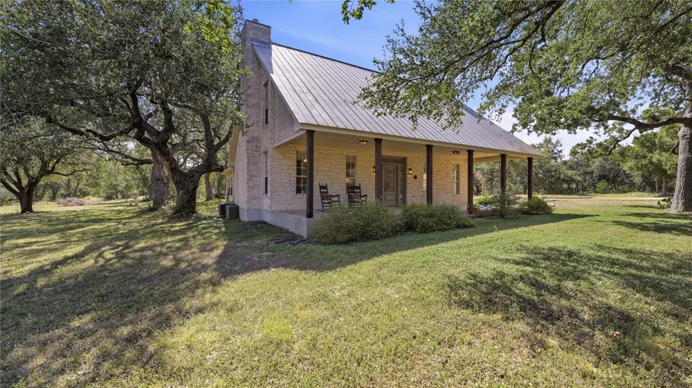 364 Nameless Road Driftwood, TX 78619