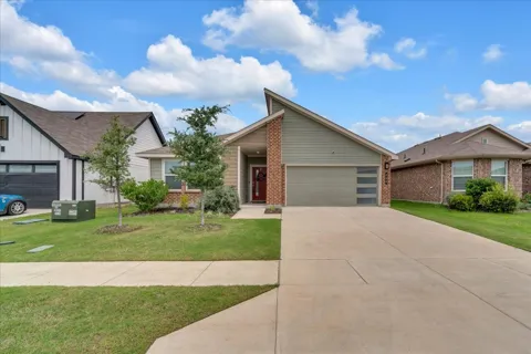 732 Trinity Park Trail