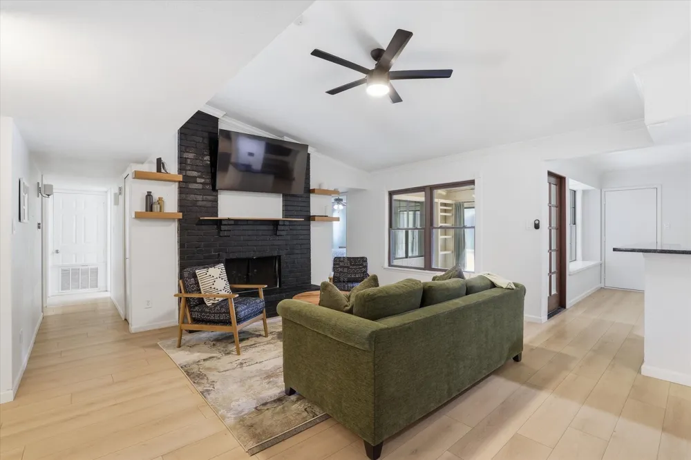 6857 Younger Drive The Colony, TX 75056