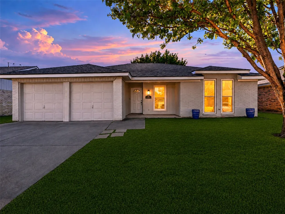 7932 Berrybrook Drive Watauga, TX 76148