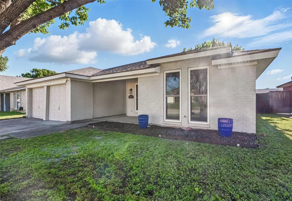 7932 Berrybrook Drive Watauga, TX 76148