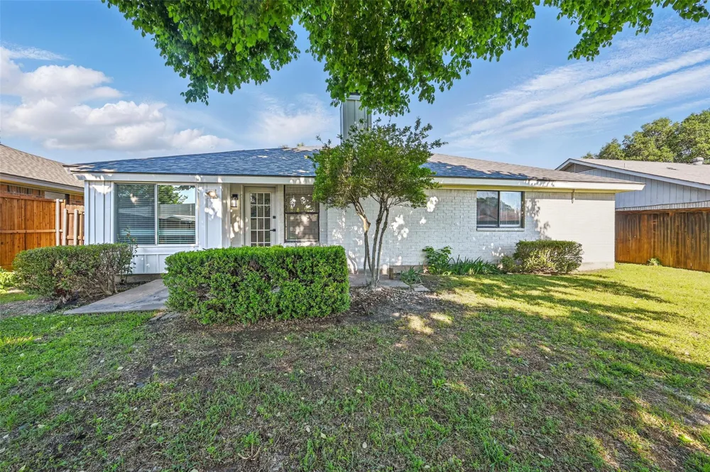 7932 Berrybrook Drive Watauga, TX 76148