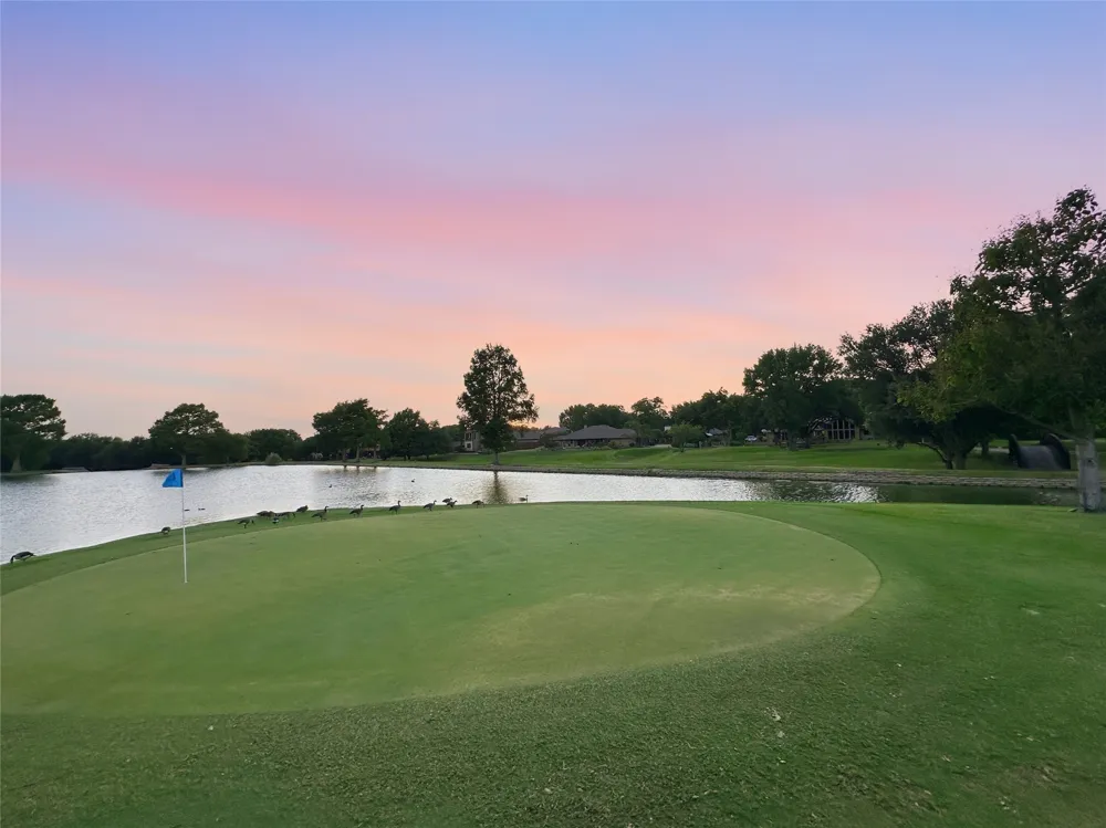 2044 Whippoorwill Lane Carrollton, TX 75006
