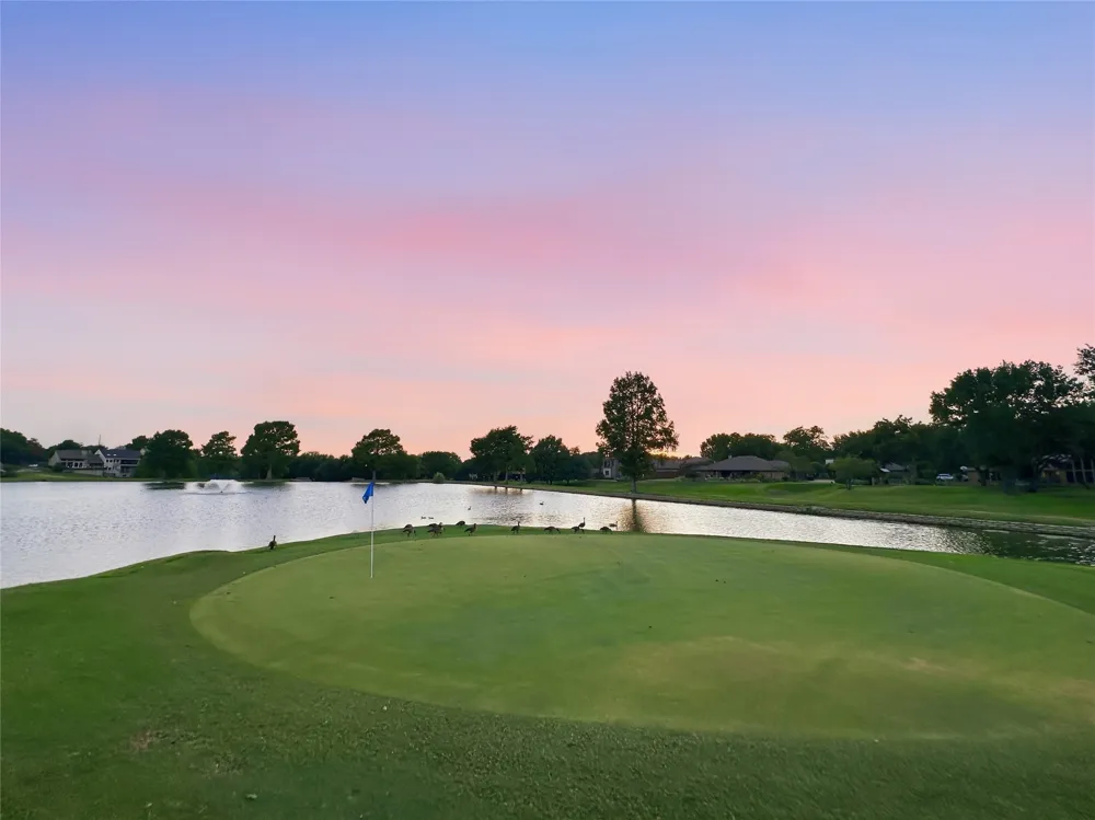 2044 Whippoorwill Lane Carrollton, TX 75006