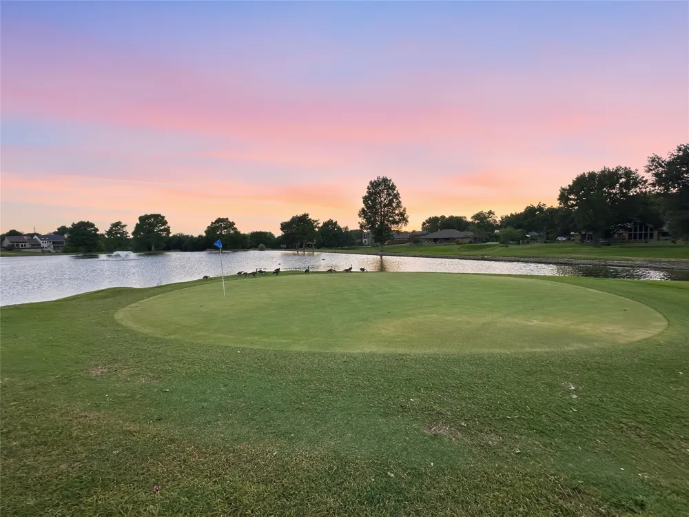 2044 Whippoorwill Lane Carrollton, TX 75006