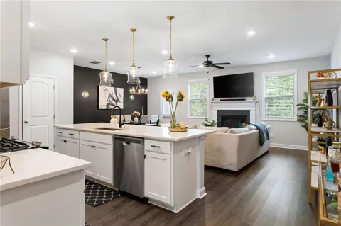 3730 Silvery Way