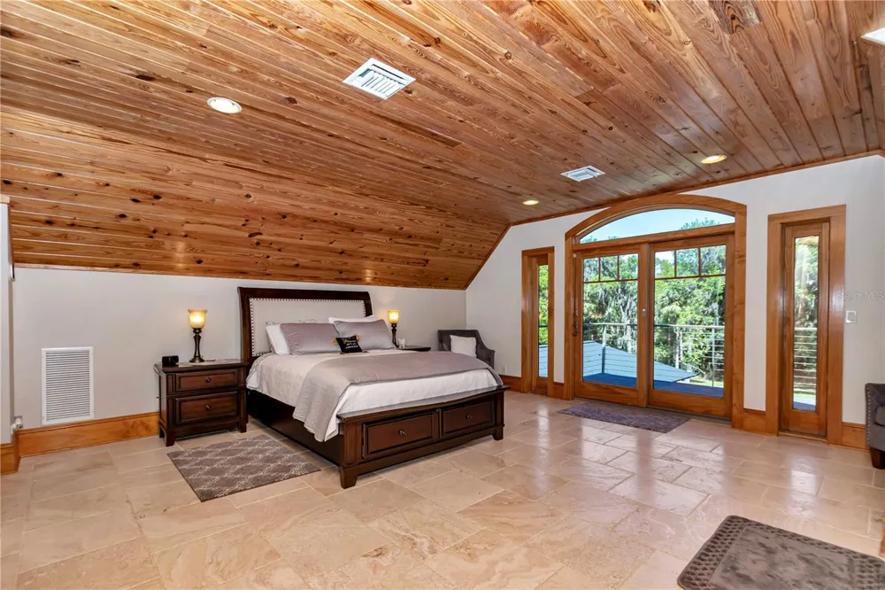 7000 NW HWY 320 Micanopy, FL 32667