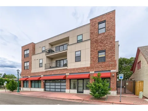 7357 Grandview Avenue #203