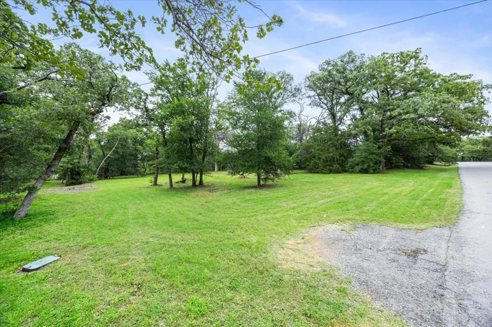3330 Southlake Park Road Southlake, TX 76092