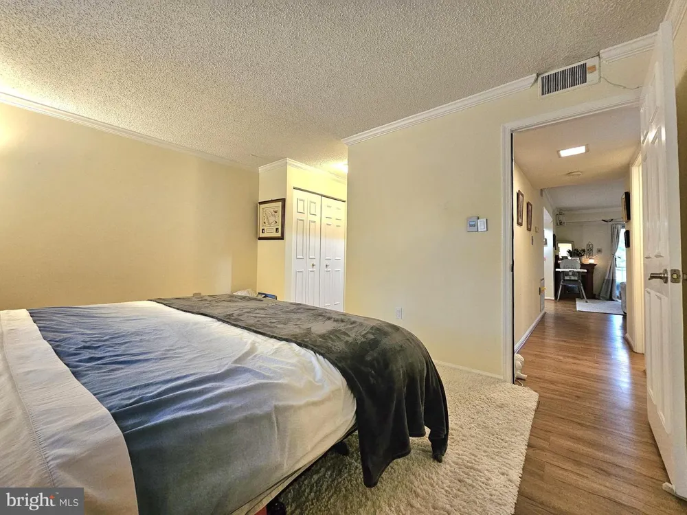 7758 NEW PROVIDENCE DRIVE #9 Falls Church, VA 22042