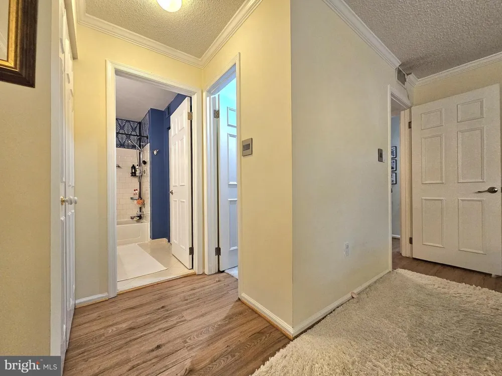 7758 NEW PROVIDENCE DRIVE #9 Falls Church, VA 22042