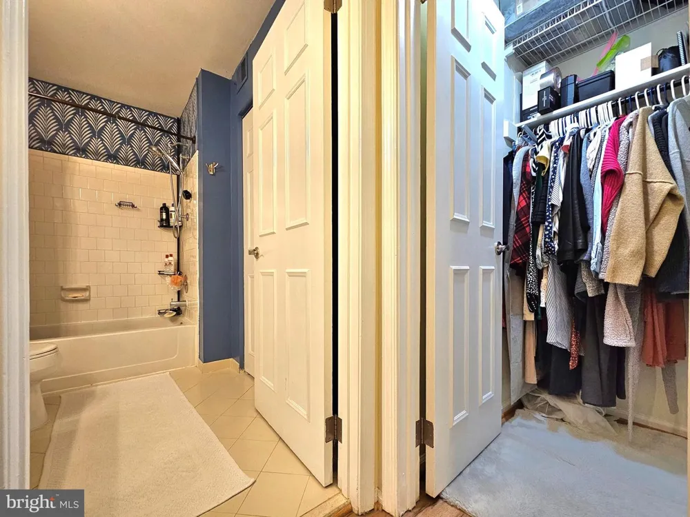 7758 NEW PROVIDENCE DRIVE #9 Falls Church, VA 22042