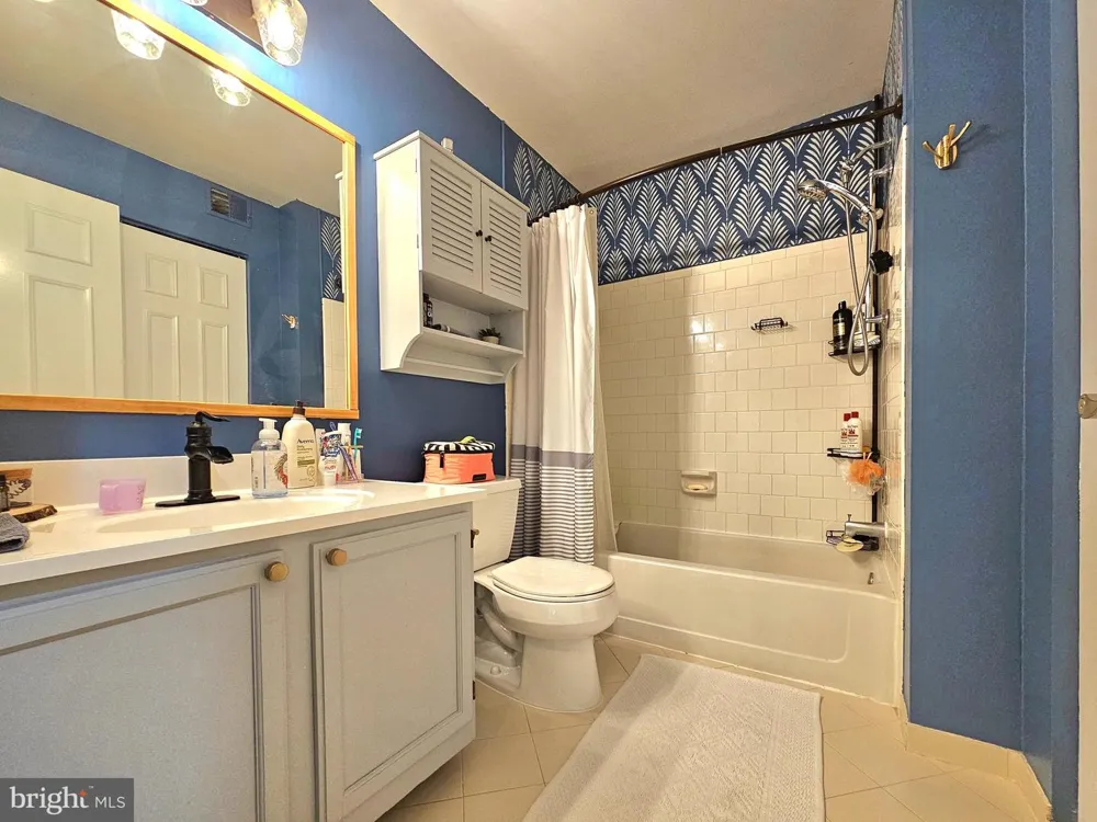 7758 NEW PROVIDENCE DRIVE #9 Falls Church, VA 22042