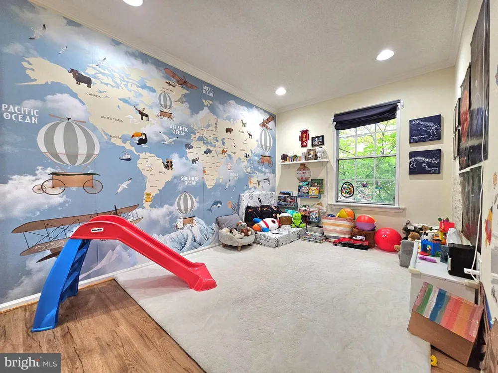 7758 NEW PROVIDENCE DRIVE #9 Falls Church, VA 22042