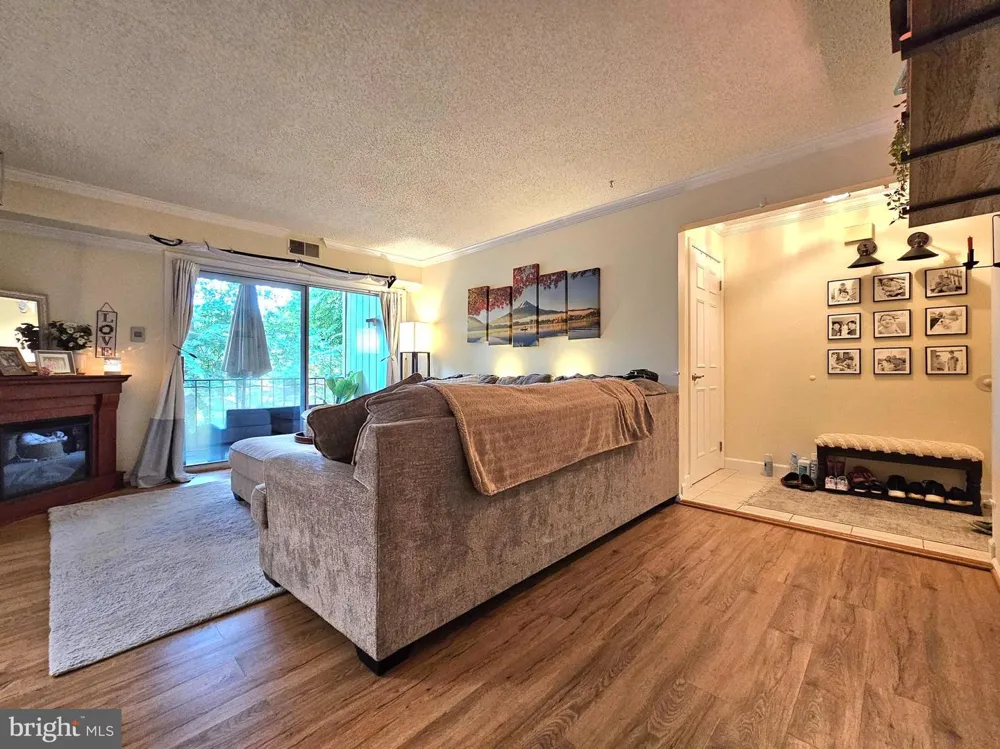 7758 NEW PROVIDENCE DRIVE #9 Falls Church, VA 22042