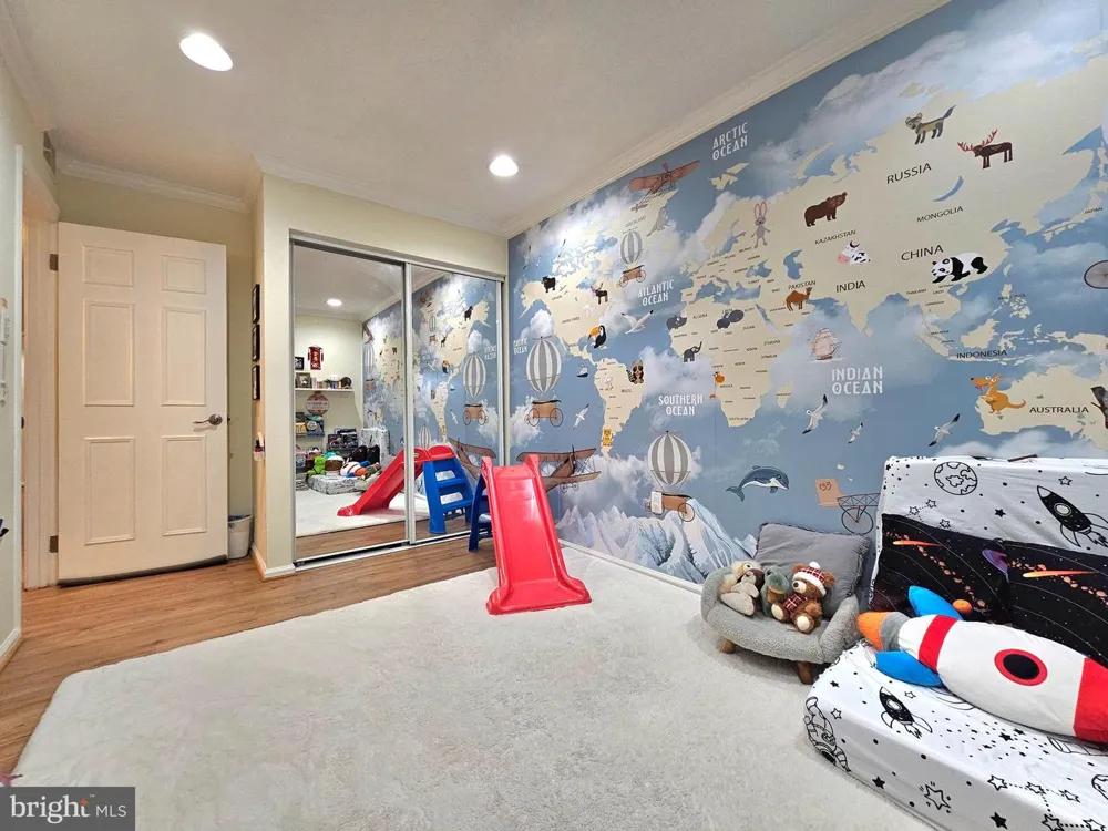 7758 NEW PROVIDENCE DRIVE #9 Falls Church, VA 22042