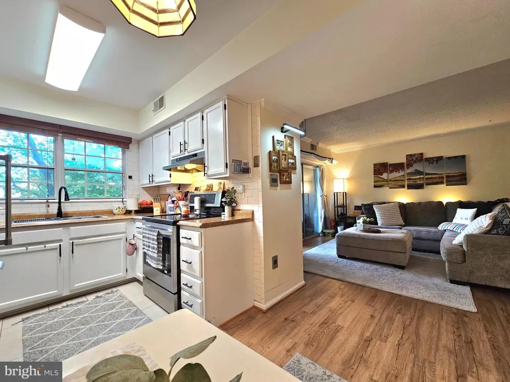 7758 NEW PROVIDENCE DRIVE #9 Falls Church, VA 22042