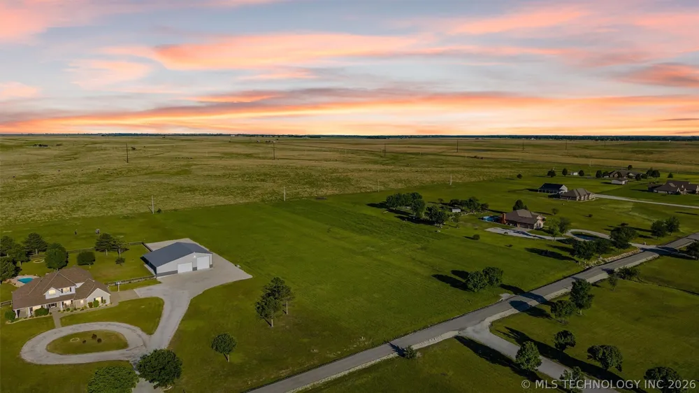 17652 4013 DRIVE Bartlesville, OK 74006