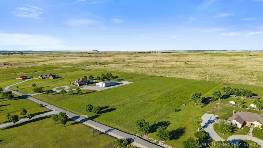 17652 4013 DRIVE Bartlesville, OK 74006