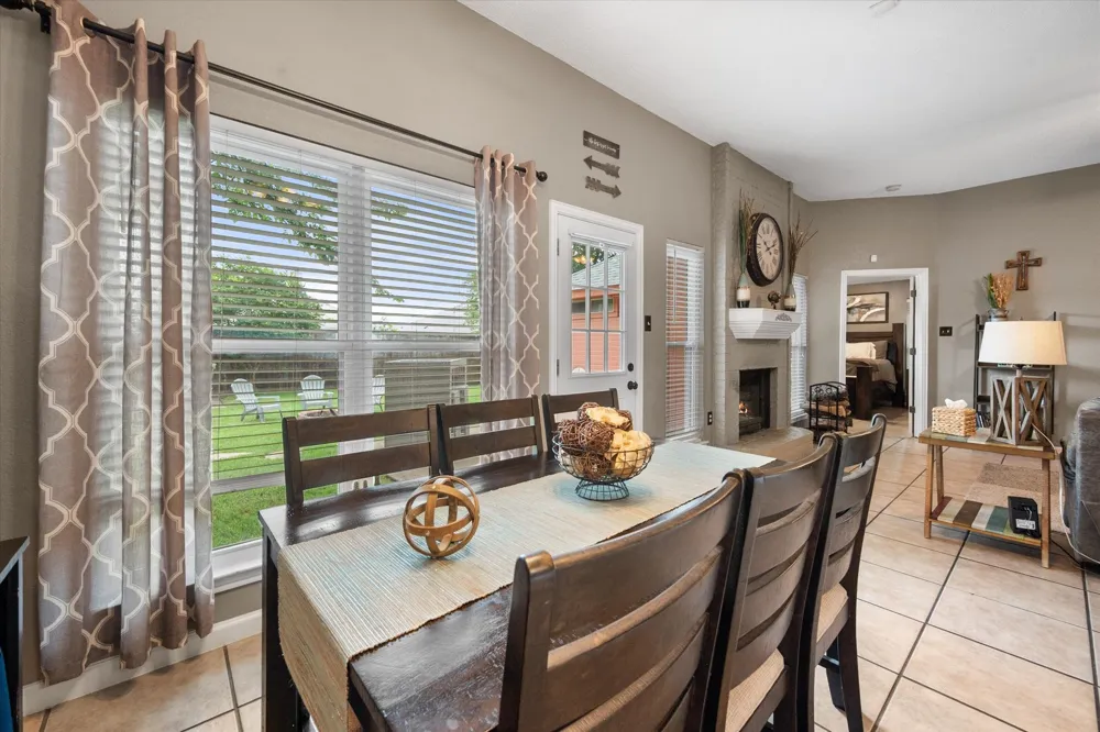 728 Saddle Road White Settlement, TX 76108