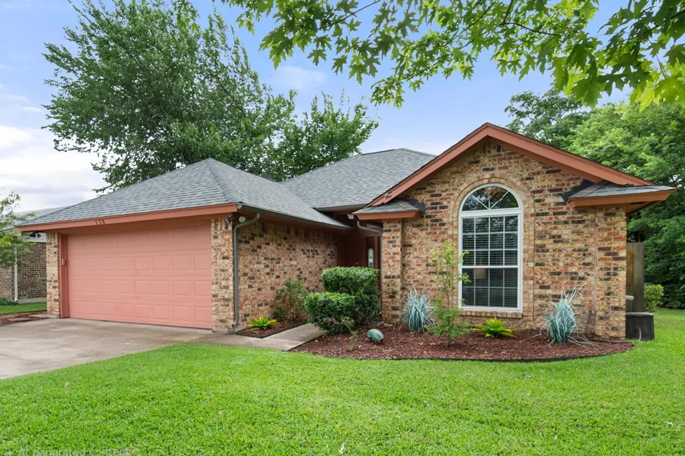 728 Saddle Road White Settlement, TX 76108