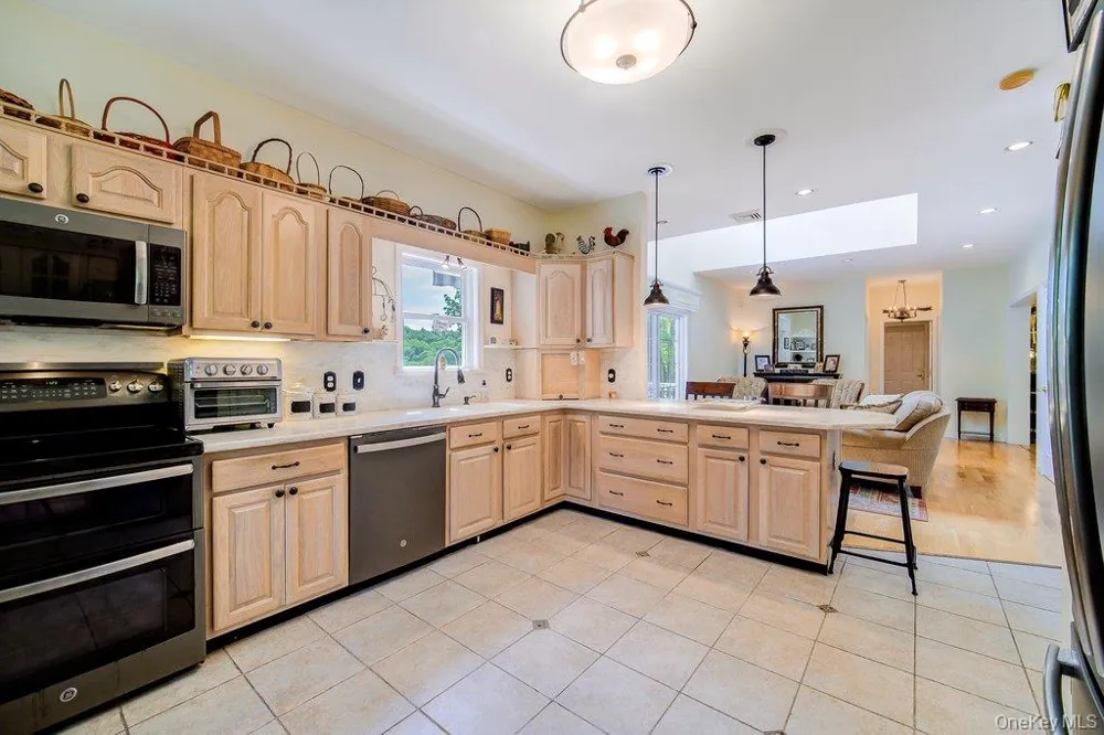 369 Grey Road South Fallsburg, NY 12779