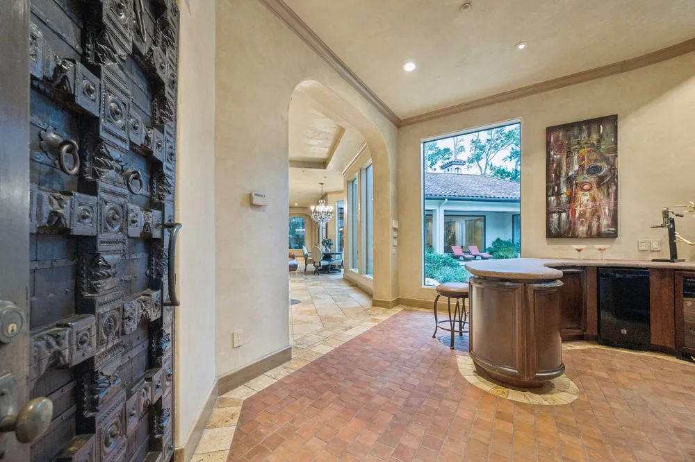 2 Lacewood Lane Piney Point Village, TX 77024