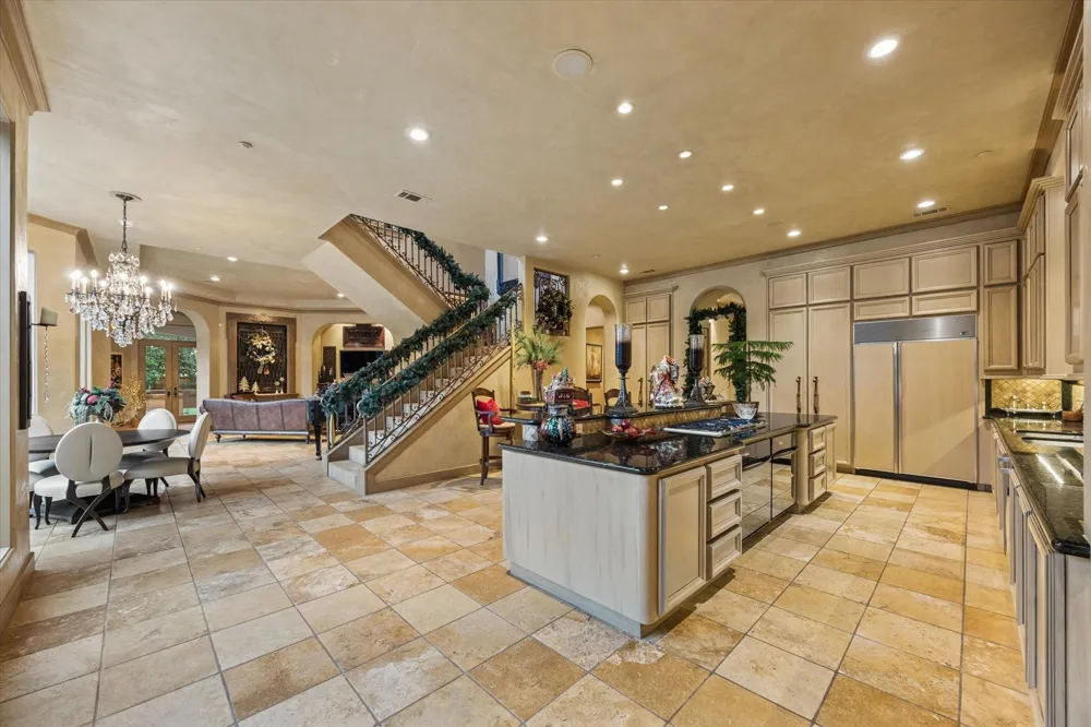 2 Lacewood Lane Piney Point Village, TX 77024